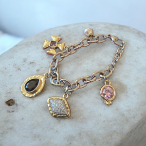 pulsera mostly